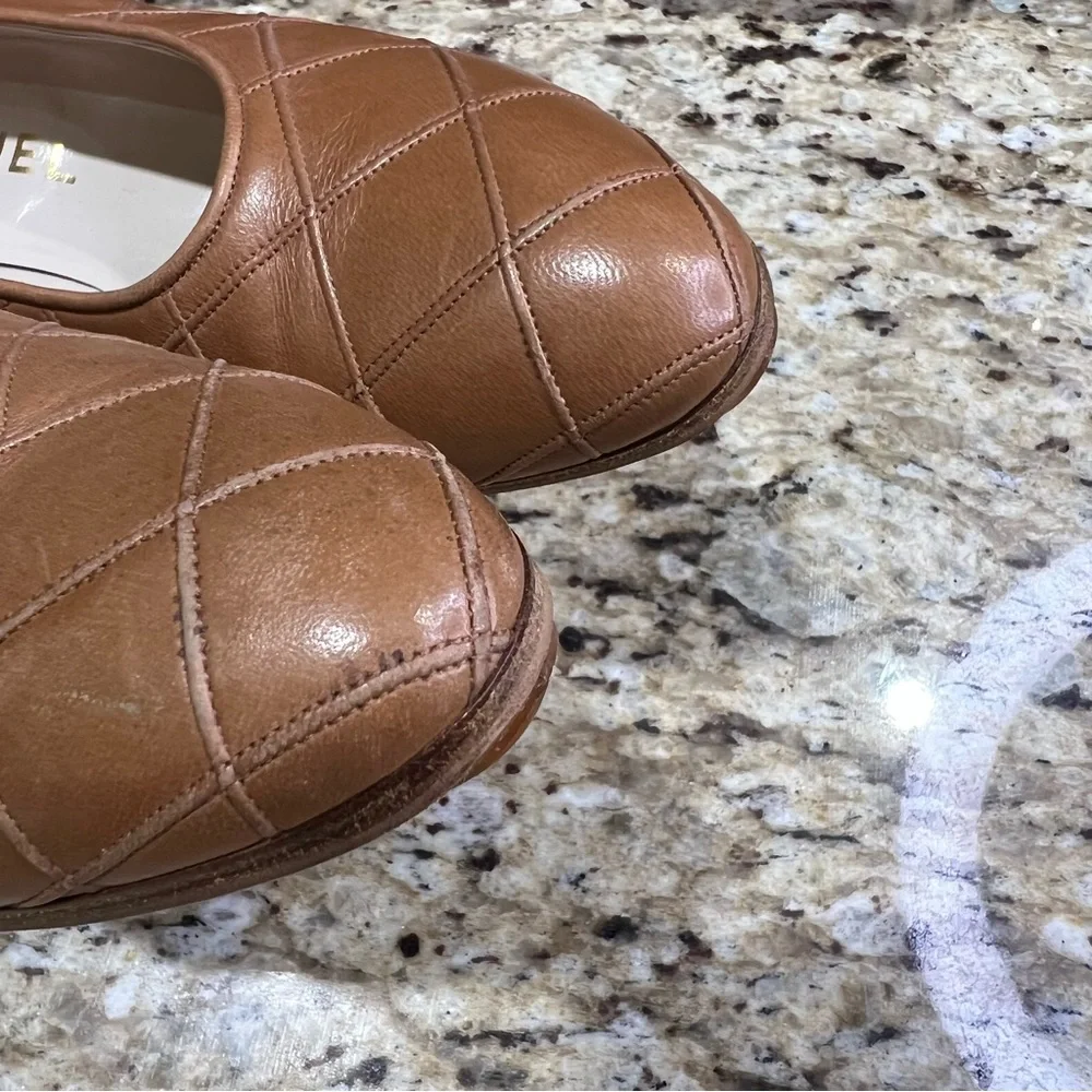 Chanel Quilted Tan Brown Leather Almond Toe Pumps 36 100% Authentic
